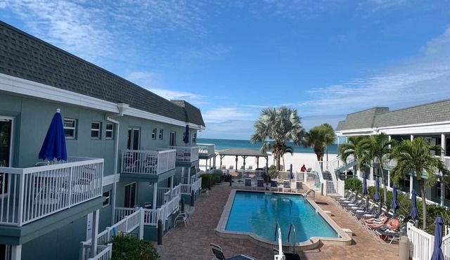 Beachfront One Bedroom Unit Weekly (November only)