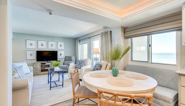 Beachfront Panama City Condo w/Balcony + Views!