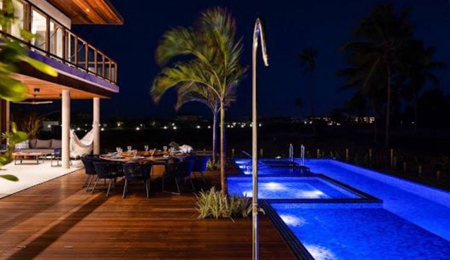 Beachfront Paradise Exclusive House in Praia do Forte