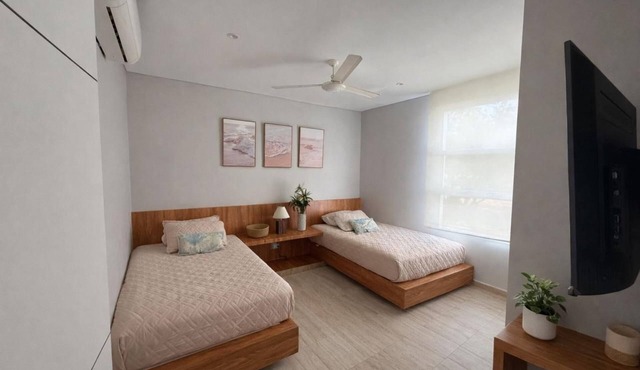 Beachfront paradise : Puerto Velero home
