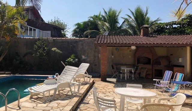 Beachfront Paradise – House with Pool and Barbecue, 400m from the Beach