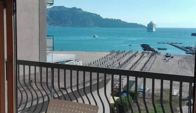 Beachfront Penthouse Giardini Naxos