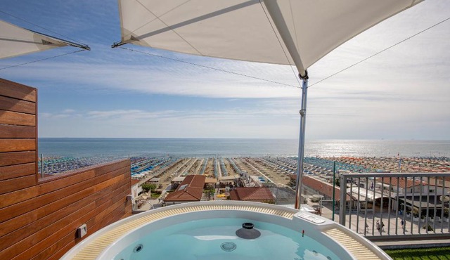 Beachfront Penthouse with private parking
