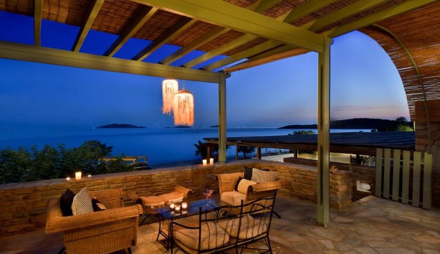 Beachfront Pleasure