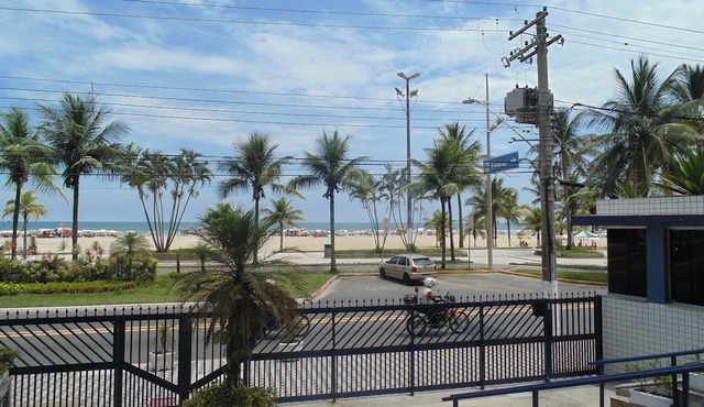 Beachfront property next to the Guilhermina street market, high standard.