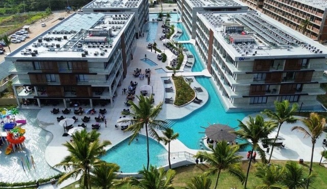 Beachfront resort Muro Alto/Porto de Galinhas, smart apartment with pool, 4-star