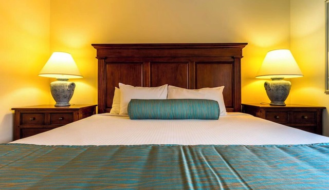 Beachfront Stay | 4 Relaxing Units w/Kitchen & Free Parking