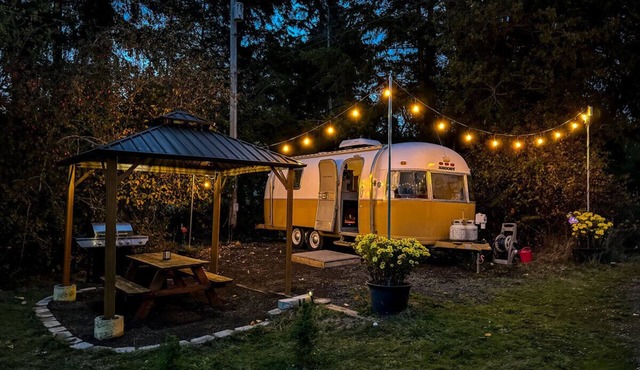 Beachfront Steampunk Airstream, Cosy Year-Round Glamping on the Kitsap Peninsula