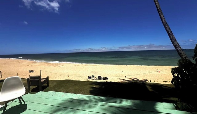 Beachfront Studio in North Shore - Lower Unit
