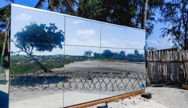 Beachfront Tiny Home located on a private(ish) beach in Watamu
