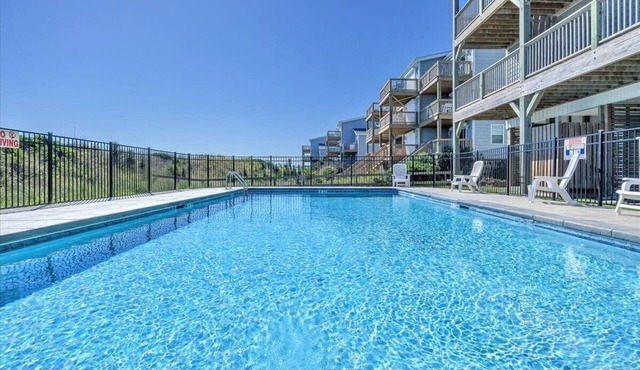 Beachfront Pool w/Elevator, EV Chgr, Dogs Welcome - Beachy Fun