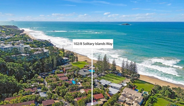 Beachfront Villa - Welcome to our stunning 2 bedroom, 2 bathroom beachfront villa