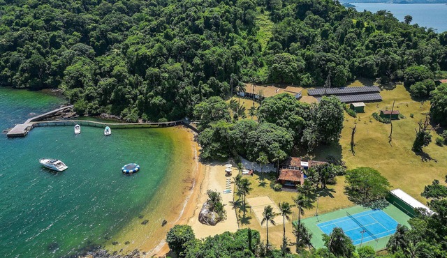 Beachfront villa in Angra dos Reis - Ang009
