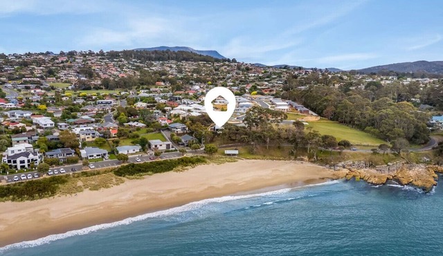 Beachfront W/Breathtaking Views