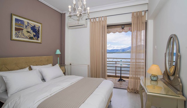 Beachfront ZEN sea view apartment