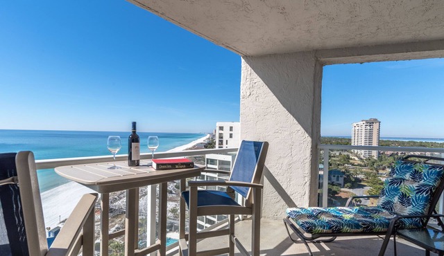BEACHSIDE 2 SANDESTIN DISCOUNTS FOR JULY! BEACH FRONT 1 BR NEW POOL % HOT TUB!