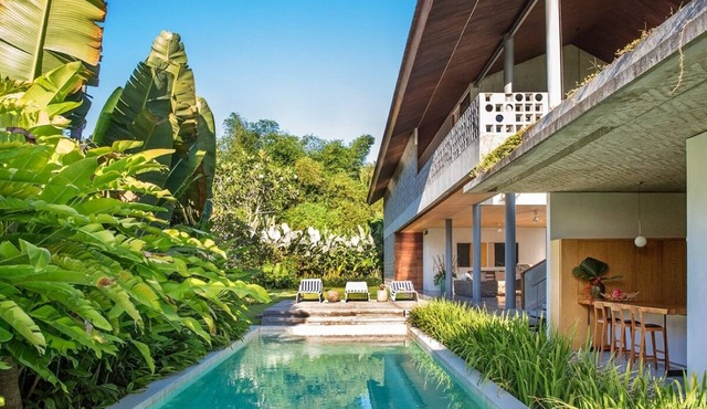 Beachside 4BR Villa Perfect for Families