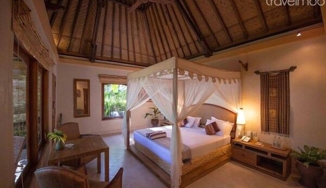 Beachside Balinese Cottage in West Bali