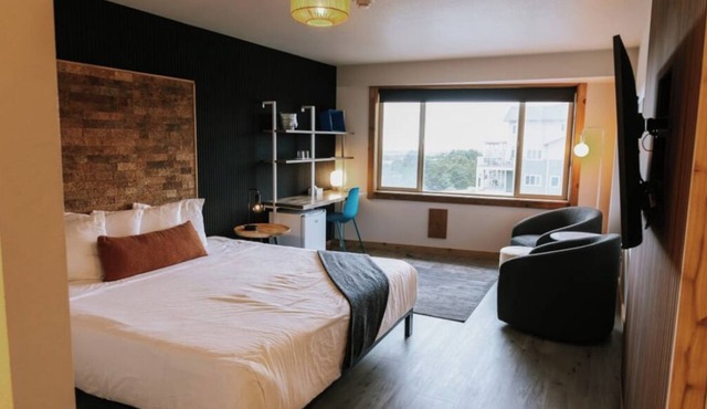 Beachside Bliss! Pet-friendly Hotel with Indoor Pool and Sauna, Free Parking!