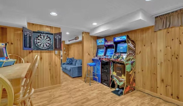 Beachside Bliss w/Game Room, Gym & Golf Green