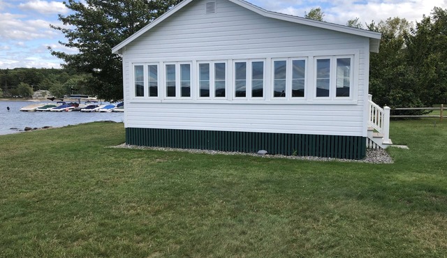 Beachside Cottage on Newfound Lake