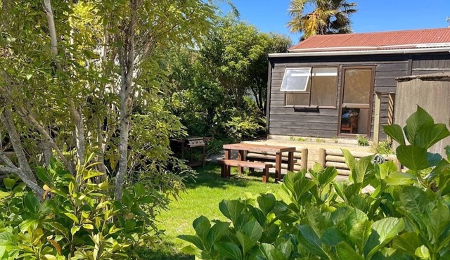 Beachside Gem - Your Cosy Parapara Retreat