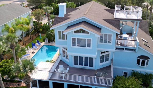 Beachside Magnificent Ocean View Family Estate Home- Steps to the Beach - 7 F St