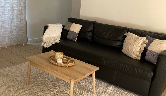 Beachside private self contained 2 bedroom unit *Netflix * Nespresso *