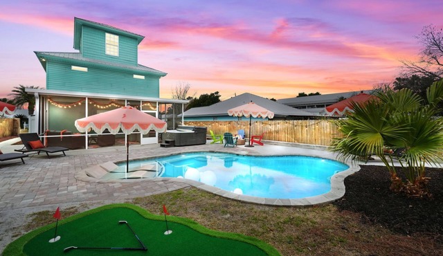 Beachside Retreat with Pool, Hot Tub and Sleeps 14