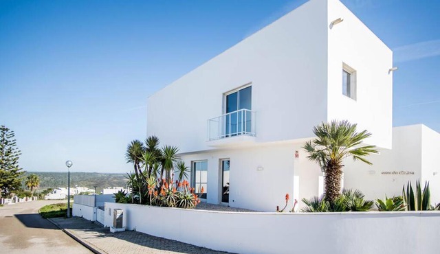Beachside Villa 5 Bdr 6 Baths Sleeps 9plus ppl