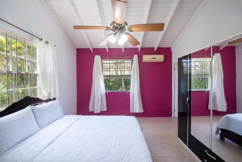 Beachy Cottage I Kitchen I Wi-Fi I Shaded Cabana I Parking