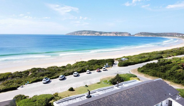 Beachy Head Hideaway 9 | Overlooks Robberg 5 Beach