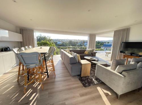 Beachy Head Hideaway 10 - Sea Views Robberg Beach