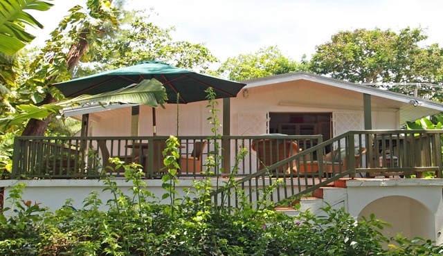 "Beachy" Hideaway on the best beach on the West Coast