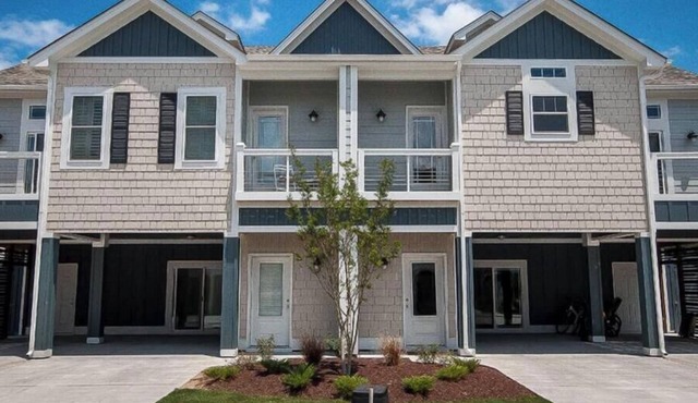Beacon Villas 10B: Corolla Light Duplex, Hot Tub