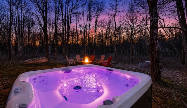Bear Crest Cottage | Hot Tub, Near Ski & Lake