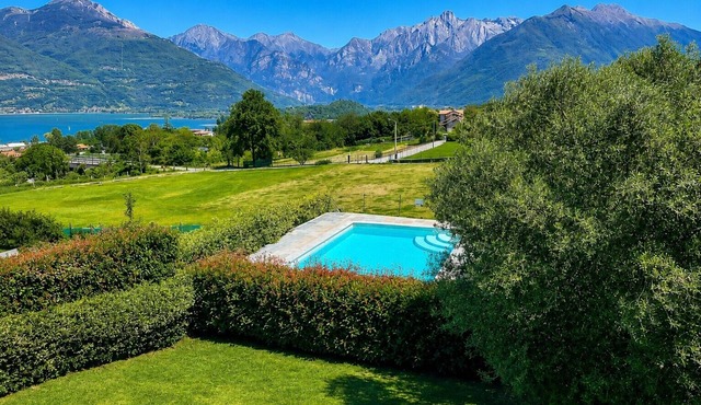 Beata Rose holiday flat with pool