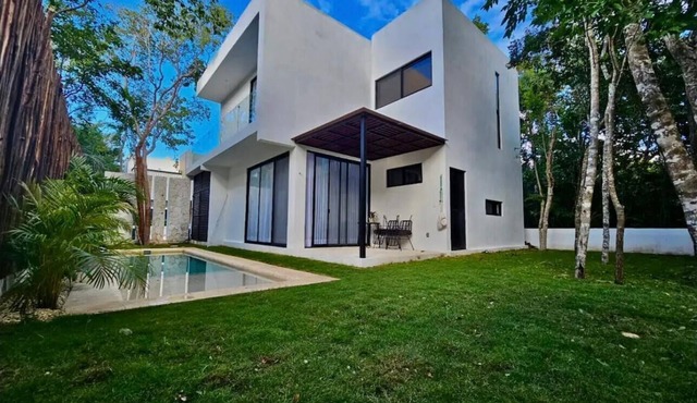 Beatiful House 3BR private pool and Gated community