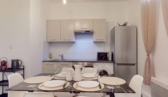beau bourg quartier halles 2br