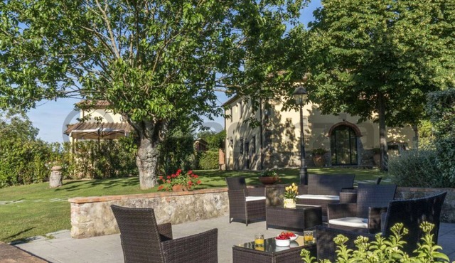 Beautiful villa with private pool (exclusive use)