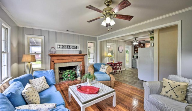 Beaufort Home with Porch, 4 Mi from Downtown!