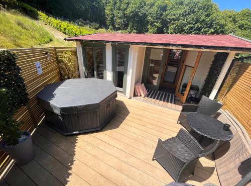 Beauslodge Authentic Log Cabin With Private Hot Tub