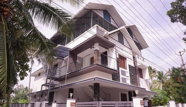 Beautiful 2-Bed Apartment in Ernakulam