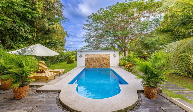 Beautiful 2 Bedroom, 2 bathroom private villa with private pool