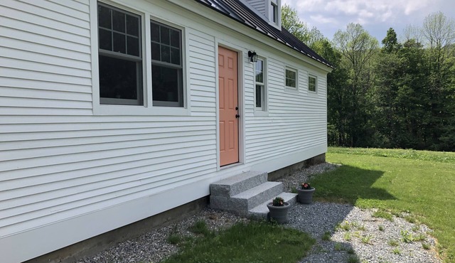 Beautiful 3 bed, 3.5 bath on 6 acres