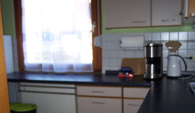Beautiful 3 bedroom apartment with balcony and bathroom with window incl. Parking Space