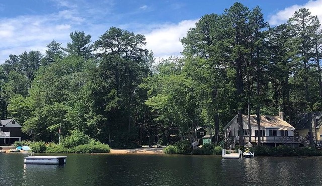Beautiful 3 Bedroom Waterfront Home on New Hampshire's Lake Ossipee's Broad Bay