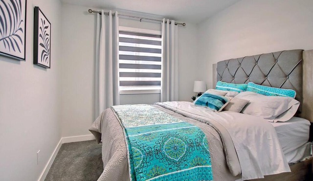 Beautiful 3Bed-with AC-Close to Spruce Meadows & Mountains