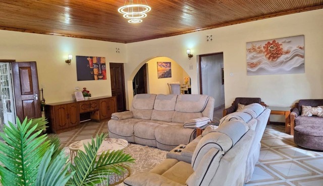 Beautiful 4 bedroom home located in the heart of Naivasha town.