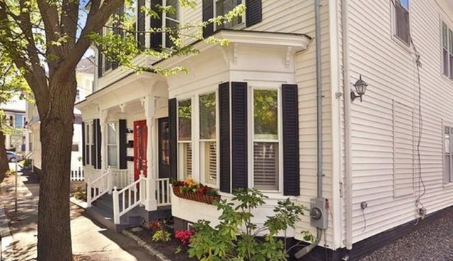 Beautiful 4 Bedroom Home in the Heart of Historic Downtown Newburyport
